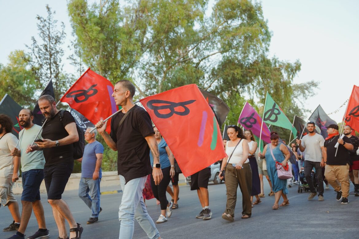 1 Eylül’de çözüm için, federasyon için, halkların kardeşliği için sokaktaydık! Barış Bizlerin Ellerindedir!